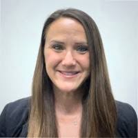 Jennifer Stach's Instagram, Twitter & Facebook