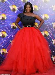 Motsi is the older sister of pro dancer oti mabuse. Strictly S Motsi Mabuse Reveals She Suffered Extreme Racist Abuse On Germany S Version Of The Show Daily Mail Online