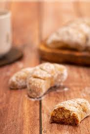 Croissants De Lune Aux Noisettes Recette Recette Biscuit Recette Recette Biscuit Sable
