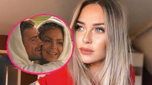 Ob gerda lewis und andrej mangold auch geplaudert oder sogar geflirtet haben, ist nicht bekannt. Love Island Ex Promi Bb Janine Ist Gar Nicht Tobis Typ Promiflash De