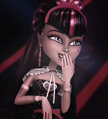 Draculaura's Latest Edit: A Monster High Journey