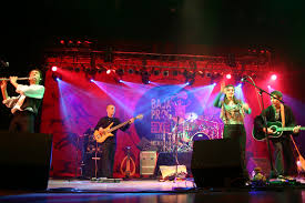 Exposé Online » Artists » Amarok