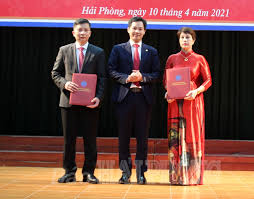 Y tế công cộng, nhi khoa, nội khoa, ngoại khoa. Bá»• Nhiá»‡m 2 Pho Hiá»‡u TrÆ°á»Ÿng TrÆ°á»ng Ä'áº¡i Há»c Y DÆ°á»£c Háº£i Phong