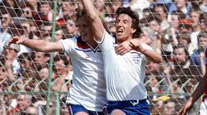 Paul mariner is a former english football player. M5ykwli Dvzxpm