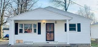 Master bedroom with 2 walk in closets. Find Rent To Own Homes In Louisville Ky Complete List Of Rent To Own Homes