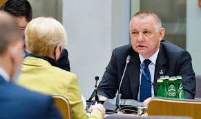 Marian banaś (born 1955), polish politician and civil servant; Marian Banas Traci Cierpliwosc Polityka Rp Pl