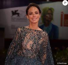 La page facebook officielle de bérénice bejo/ official bérénice bejo's facebook page. Berenice Bejo Ma Petite Poitrine Ca N A Jamais Ete Un Probleme Purepeople