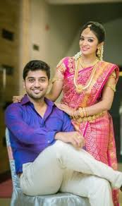 Exclusive Pics Of Sun Music Vj Diya Menon S Engagement Ezw Indian Wedding Couple Photography Indian Wedding Photography Poses Wedding Couple Poses Photography