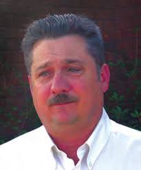 Diana Hanks's Instagram, Twitter & Facebook