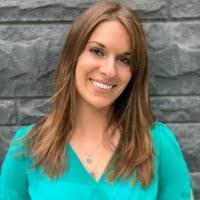 Tara Magee's Instagram, Twitter & Facebook