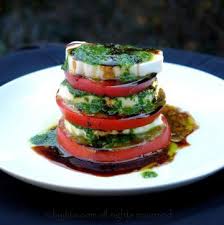 Salade Tomate Mozzarella Caprese Recettes De Laylita Salade Tomate Mozzarella Salade Tomate Tomates Mozzarella