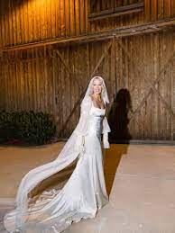 Erin Foster Wore A Danielle Frankel Dress With A Statement Sleeve At Her New Year S Eve Wedding In Nashville Celebrity Wedding Dresses Vogue Wedding Wedding Dresses