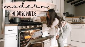 نتیجه جستجوی لغت [housewife] در گوگل