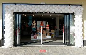 Informaţii c & a connect srl cif 22398498 j07/539/2007 aleea pinului 2c botosani. Ziua Modei C A 2018 Reduceri Star Balloons Vaslui Facebook