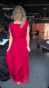 EDD WOODS + BERRIES SOY CANDLE Cranberries + Citrus + Musk Tart Cranberry  and Citrus notes are the base of Woods + Berries. A subtle Musk undertone  contrasts the citrusy notes. Equally