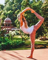 Lord Of The Dance Natarajasana Steps Benefits Precautions 101yogastudio