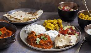 Dans le domaine de la publicité audiovisuelle, un client appelé « annonceur » demande à un artiste, une agence ou une production de créer un concept vidéo, d'écrire un scénario et de réaliser un film pour capter l'attention du consommateur en fonction du message à faire passer. Un Restaurant Indien Gastronomique Vient D Ouvrir Ses Portes A Toulouse Toulouse Secret