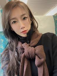 明媚的太陽露臉陽光灑落的午後溫暖的微風吹拂舒服自在的微笑🥰🥰🥰😍😘😘