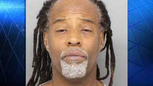 Police: Man flees officers with children in car