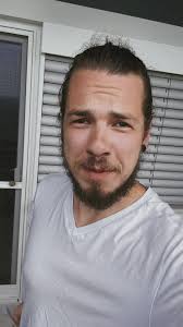 Papierflieger: Julians neuer Austropop Hit