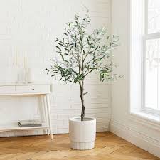 Everyone wants to have flowers and plants in their home, but house plants require a lot of time and upkeep. 27 Best Artificial Plants 2021 Beautiful Fake Plants And Flowers