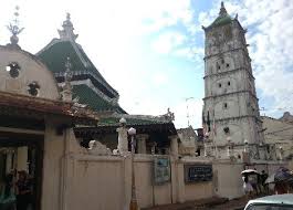 Pandangan masyarakat awam mengenai kota medan yang hanya terdiri dari satu etnis tertentu tidak terbukti benar, nyatanya di ibukota sumatera utara ini adalah kota dengan beragam etnis yang tinggal di. Kampung Kling Mosque Melaka Malaysia Life