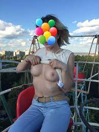 Would you come with me on that Ferris wheel? ;) Porn Pic - EPORNER