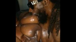 NO BABY FORMULA NATURAL TITTY MILK IS WHAT MAKES GORILLA PUNCHER  STRONGER!!!!!!!