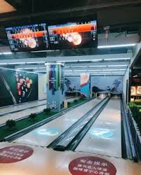 Anime bowling babes, trong game bạn sẽ thi đấu với 6 cô gái tuyệt đẹp trong môn thể thao bowling. Stay In Your Lane Best Bowling Spots In Beijing The Beijinger