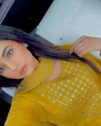 Tere valon kadi ve na pherangi main Mukh ve ..❤️