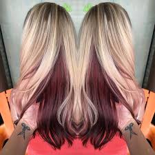 Since bronde falls right in the middle of the hair color spectrum, it tends to have a universally flattering result. Blond With Purple Red Underneath Blond Below Viole Blond Purple Red Underlights Hair Ash Violet Hair Color Underneath Wine Red Hair Underlights Hair