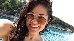 Gáspár evelin nehezen viselte a helyzetet. Hoppa Gaspar Evelin Ugy Pozol Furdoruhaban Akar Egy Igazi Modell Szmo Hu