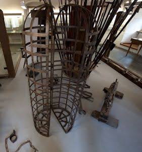 Mga resulta ng larawan para sa Pillory cage in museum"
