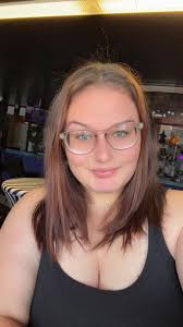 Beautiful people at Jerry's Bar & Grill