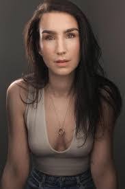 Laura Steiger's Instagram, Twitter & Facebook