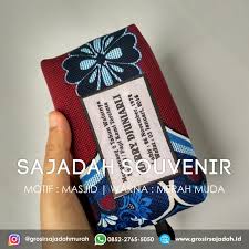 Baca Juga Tips Memilih Sajadah Yang Baik Dan Berkualitas Lucu Sajadah Saku 0852 2765 5050 Unik Motif Sajadah Terbaru 0852 27 Sajadah Alas Lucu
