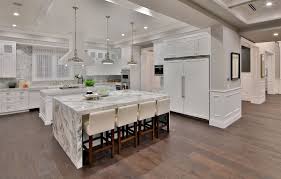 Luxury White Modern Kitchen With Marble Island White Modern Kitchen Modern Kitchen Design Luxury Kitchen Modern