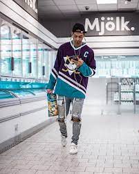 Download Websta Maiknila Friday Snack Hunt Streetwear Men Outfits Mens Fashion Streetwear Mens Street Style