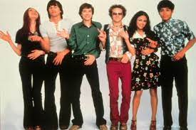 Erstmals seit juni dieses jahres fand sich der schauspieler nebst seinem anwalt nun wieder vor gericht in los angeles ein, um seine vermeintliche unschuld zu. Bild Zu Danny Masterson Die Wilden Siebziger Bild Ashton Kutcher Danny Masterson Laura Prepon Mila Kunis Topher Grace Filmstarts De