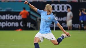 Последние новости, интервью, статистика на «чемпионате»! Smi Ukrainskij Futbolist Zinchenko Ozhidaet Resheniya Manchester Siti O Perehode V Betis Rt Na Russkom