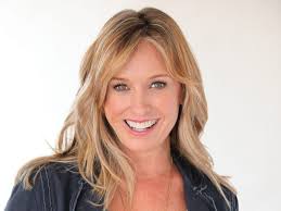 Pamela Holt's Instagram, Twitter & Facebook