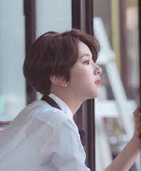 Chaeyoung got a new hair cut and it looks so good on her omg,. Twice Chaeyoung Short Hair Twice 2020