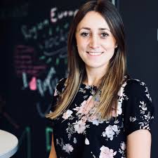 Wettbewerb die mannheimerin lydia wellbrock (23) möchte heute abend zur schönsten frau deutschlands gekürt werden. Lydia Wild After Sales Support And Customer Care Mercedes Benz Cars Region Europe Daimler Ag Xing