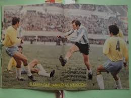Pngtree ofrece más de seleccion png e imágenes vectoriales, así como imágenes transparentes de fondo seleccion. Antonio Ubilla On Twitter Carlos Bianchi Con Seleccion De Argentina Ante Brasil En 1971 Https T Co G6yhyimve2
