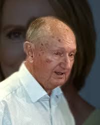 Ian Mcphee's Instagram, Twitter & Facebook