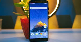 Lenovo K5 Play Review: Powerful Budget ...