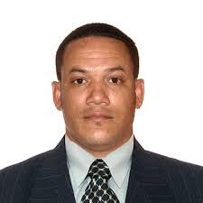 Muito importante para o uso de antibacterianos e saber suas classes: 1.  Penicilinas Exemplo: Amoxicilina, Penicilina G Dica: terminam em "-cilina"  Ação: Gram-positivos (algumas têm espectro…