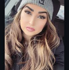 What time would your graduation party start? If you're having a sitdown  dinner and DJ that's gonna run till 1 AM