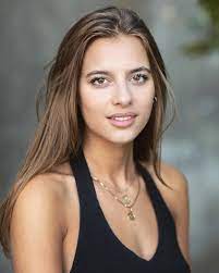 10 fun facts about nadia parkes tom holland s dating partner in 2021 tom holland fun facts young actresses