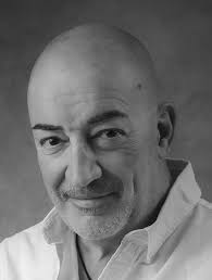 Le chauffeur et garde du corps de Johnny se confie dans un livre-témoignage  qu'il dédicace à Elbeuf